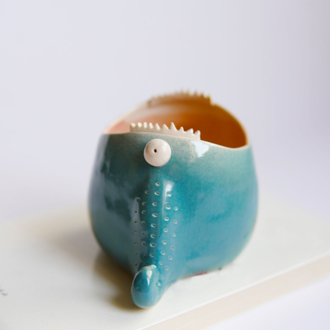 Handmade Ceramic Sponge Holder, Soap Dish with Drain Holes