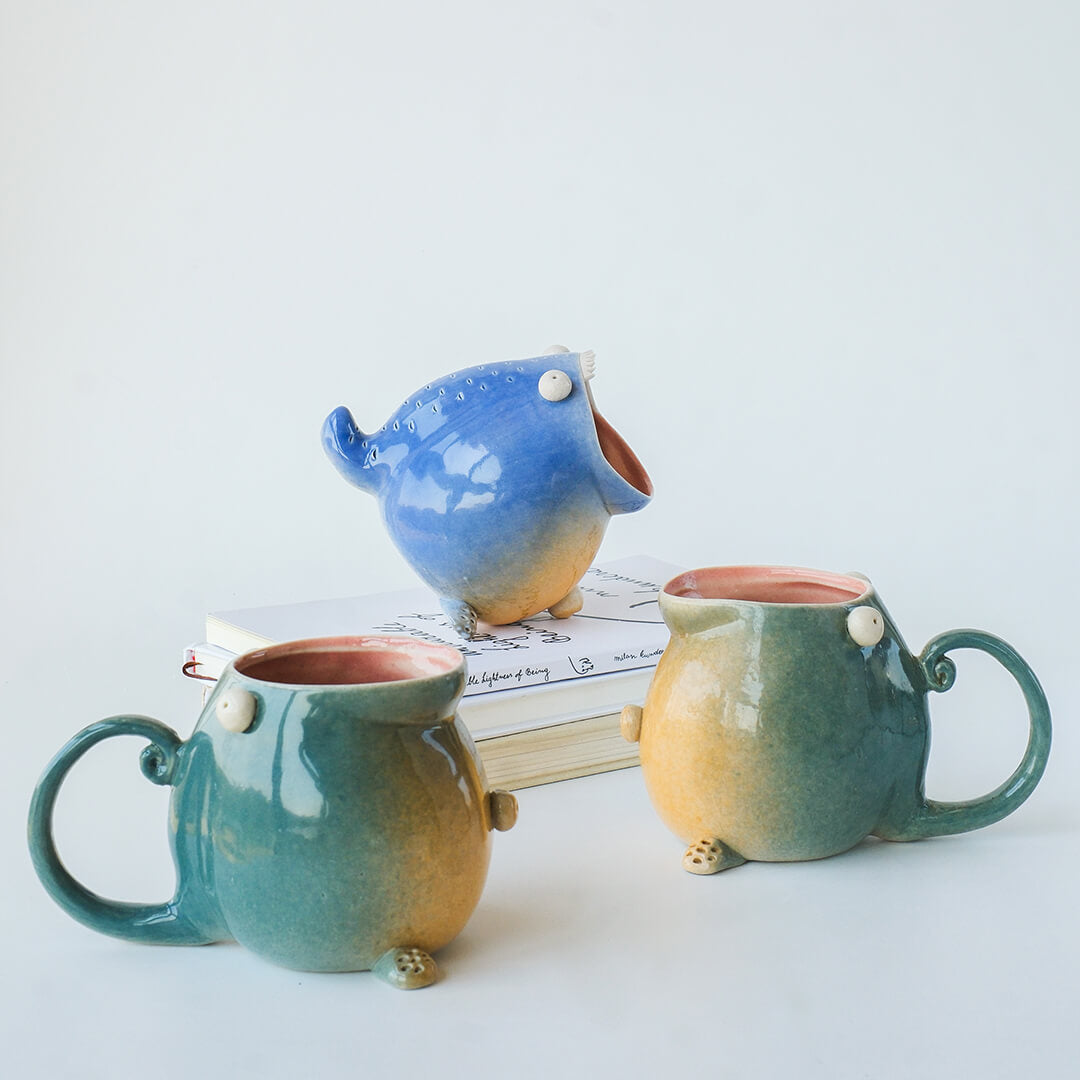 Multi use ceramic holder for desk or bathroom 