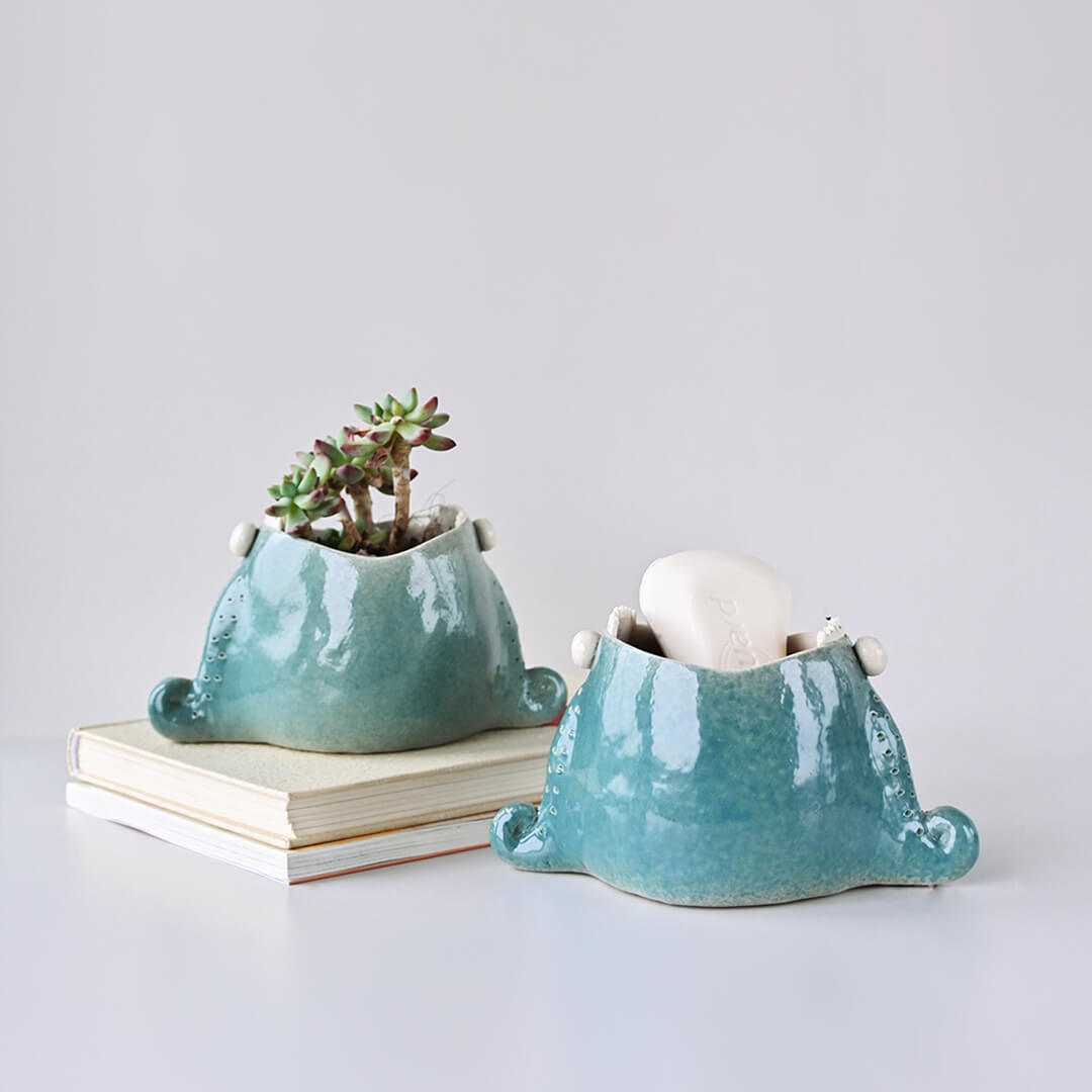 Ceramic sponge holder for sink minimalist design